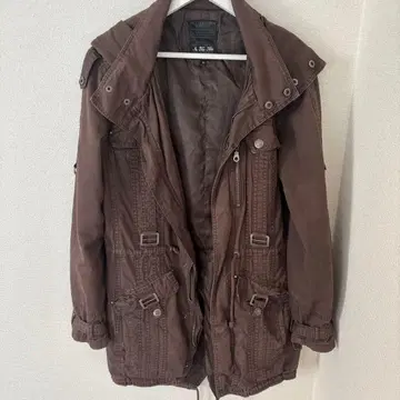 in the attic 기믹 밀리터리 코트 그런지 y2k 시크 스타일