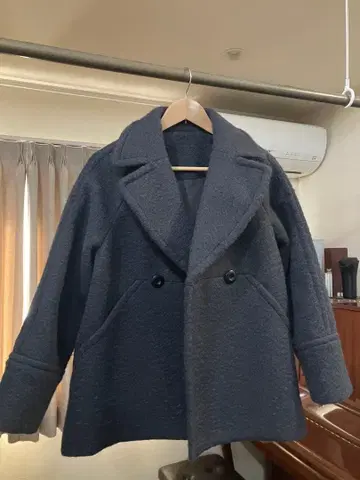 부기우기 boogie-woogie에서 구매한 피 코트 자켓