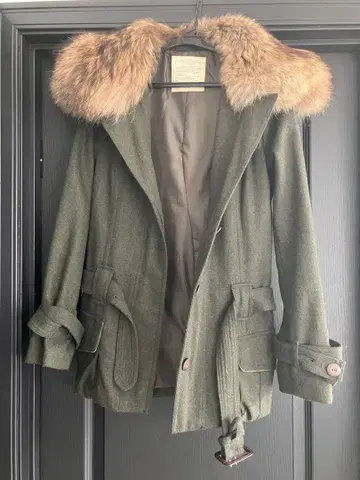 [ 새상품급 ] goa 고아 카키 밀리터리 자켓 코트 퍼 포함