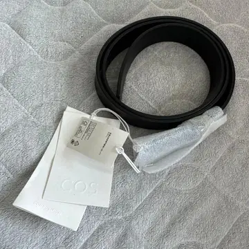 미사용 새상품 COS 블랙 벨트 M 사이즈