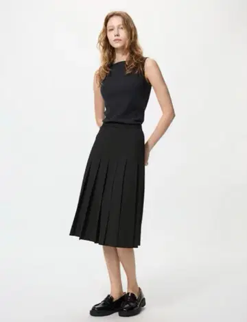 UNIQLO 와이드 플리츠 미디 스커트 택 포함 미사용 새상품 M 블랙