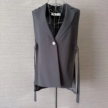 ZARA 베스트 블랙 슬리브리스 자켓 사이드 슬릿