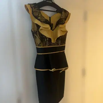 주얼 페플럼 드레스 블랙 옐로우