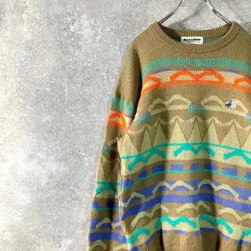 Black&White 니트 스웨터 브라운 올 패턴 로고 와펜 강아지