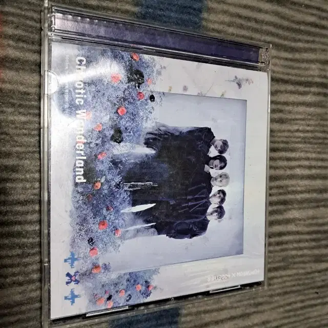 투모로우바이투게더 Chaotic Wonderland 앨범