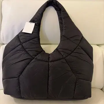 ZARA 자라 퀼팅 토트백 (새상품)