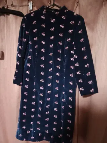차이나복 네이비 꽃무늬 자수 긴팔 원피스
