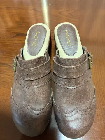 올리브 드롭 통굽 샌들