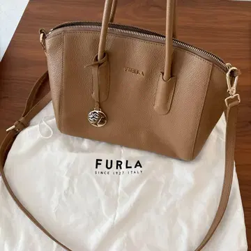 FURLA 베이지 가죽 숄더백