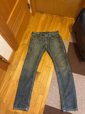 True Religion io 착용 30인치