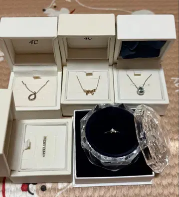 4C 목걸이 3점 & 반지 2점 (6호)