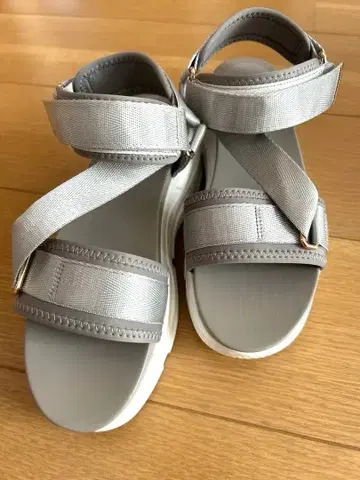 밴야드 스톰 Mazell 스포츠 샌들 라이트 그레이