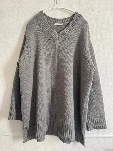 갤러리 비 파인 울 그레이 V넥 니트 S 사이즈