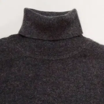 S 사이즈 캐시미어 100% 터틀넥 다크 그레이 유니클로