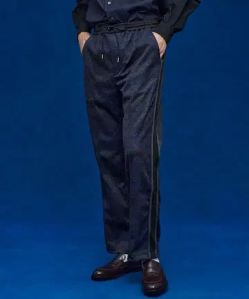 UNITED TOKYO 다이아 자카드 트랙 PT