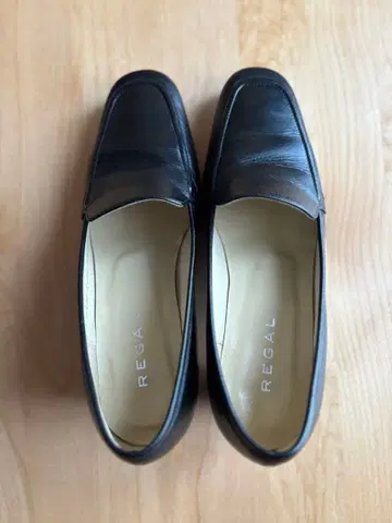 REGAL 블랙 하이힐 22cm