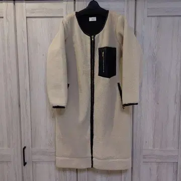 롱 코트 크림색