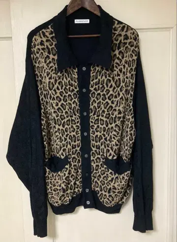 FLAGSTUFF 애니멀 무늬 가디건