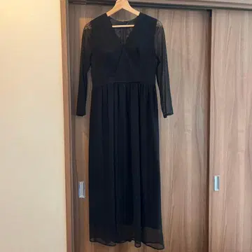 kaene 플로키 도트 원피스 시어 슬리브 카슈쿨 원피스 블랙