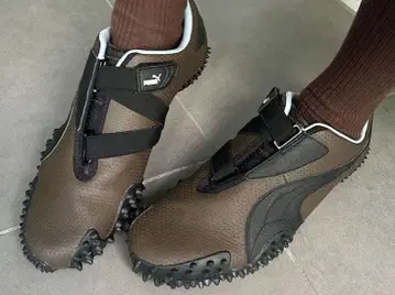 새상품 푸마 모스트로 퍼프 다크 브라운 24cm 여성용 스니커즈