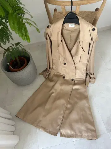 Ungrid 트렌치코트