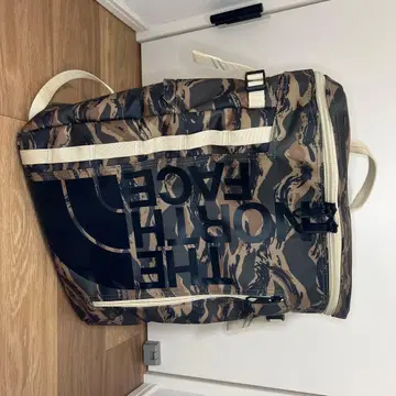 THE NORTH FACE 퓨즈박스 뉴토프카모 30L