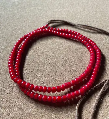 빈티지 진한 빨간색 화이트하트 목걸이