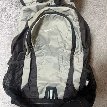 Nike 그레이 럭색