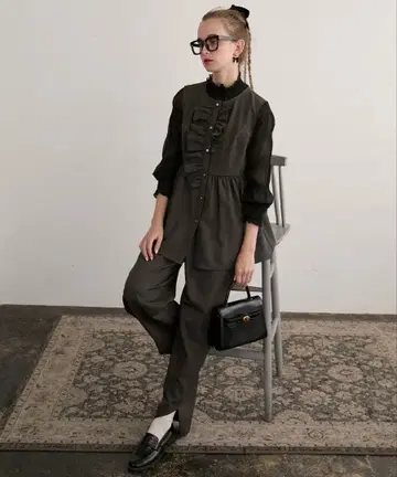 BONLECILL noir 셋업 + 아이보리 블라우스