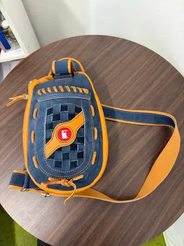 Trion 숄더백 네이비/오렌지 (한정 상품)