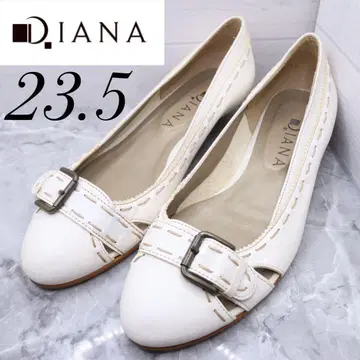 [ 128 ] DIANA 다이애나 펌프스 버클 화이트 흰색 23.5