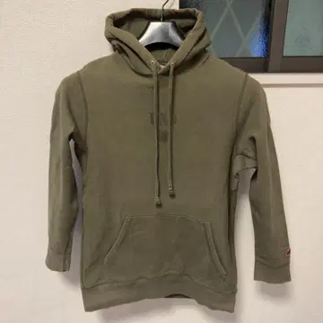 Undefeated 올리브 후드 부착 후드티