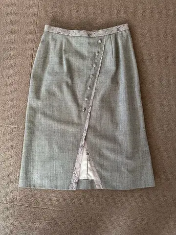 새상품 sabena 그레이 울 혼방 미디 스커트