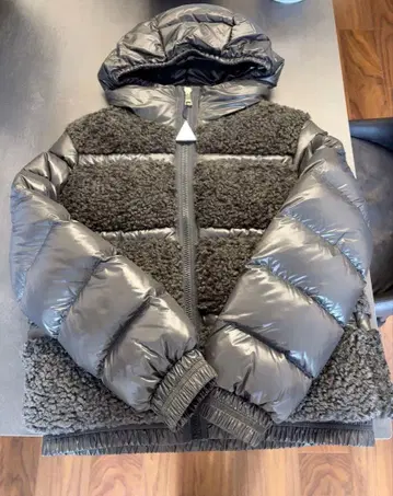 MONCLER 다운 자켓 12a
