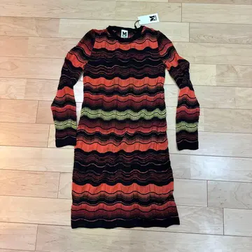 택 포함 새상품 MISSONI 미쏘니 물결 무늬 긴팔 원피스 40