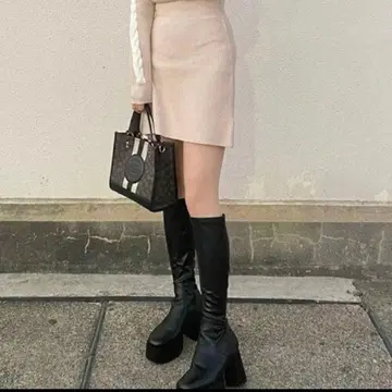 블랙 롱 부츠 하이힐 합성 피혁