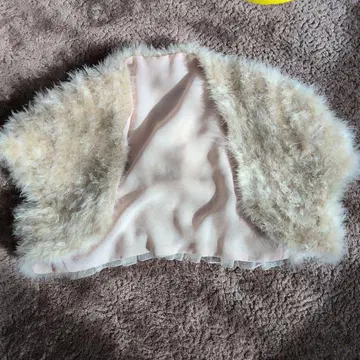 Alphabet 인조 모피 프릴 숄 F