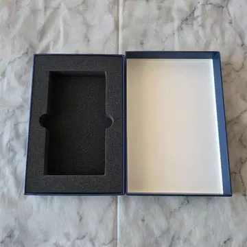 니지산지 타로 카드 상자