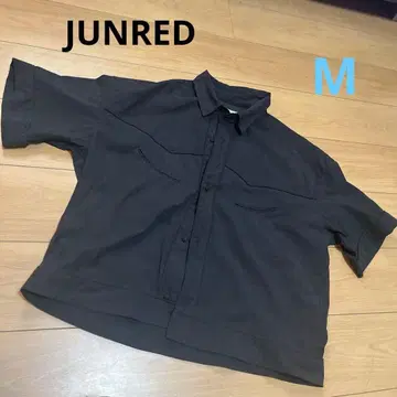 JUNRED 블랙 숏 슬리브 셔츠 M 사이즈