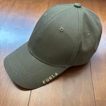 [정품] FURLA 훌라 로고 자수 캡