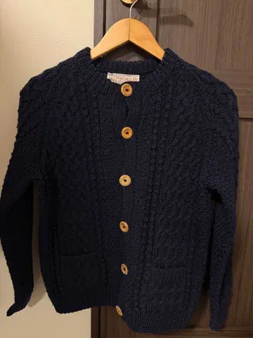 INVERALLAN 네이비 케이블 니트 가디건 브라운 택