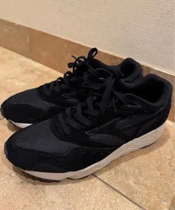 미즈노 x MARGARET HOWELL CONTENDER 28cm