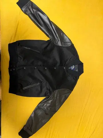 블랙 바시티 자켓 새상품