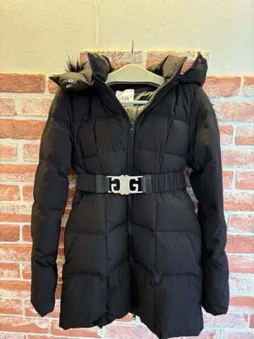 GYDA 블랙 다운 자켓