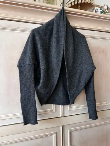 FOXEY 마쉬멜로우 볼레로 캐시미어 100%