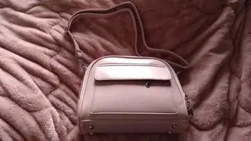 핑크 숄더백 합성 피혁