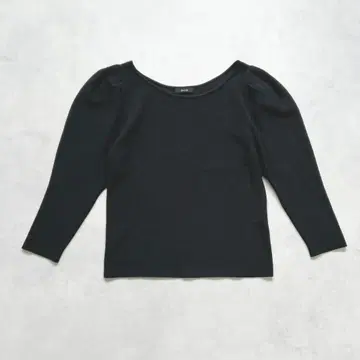 알아바일 allureville 턱 슬리브 풀오버 니트 블랙