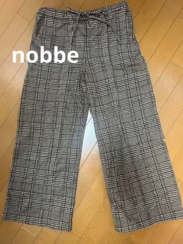 그레이 계열 체크 와이드 팬츠