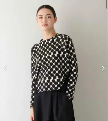 HIROKO KOSHINO 일본제 오보로와 자카드 디자인 풀오버 M