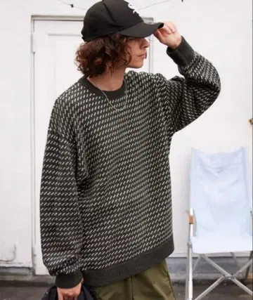 버즈 아이 니트 블랙